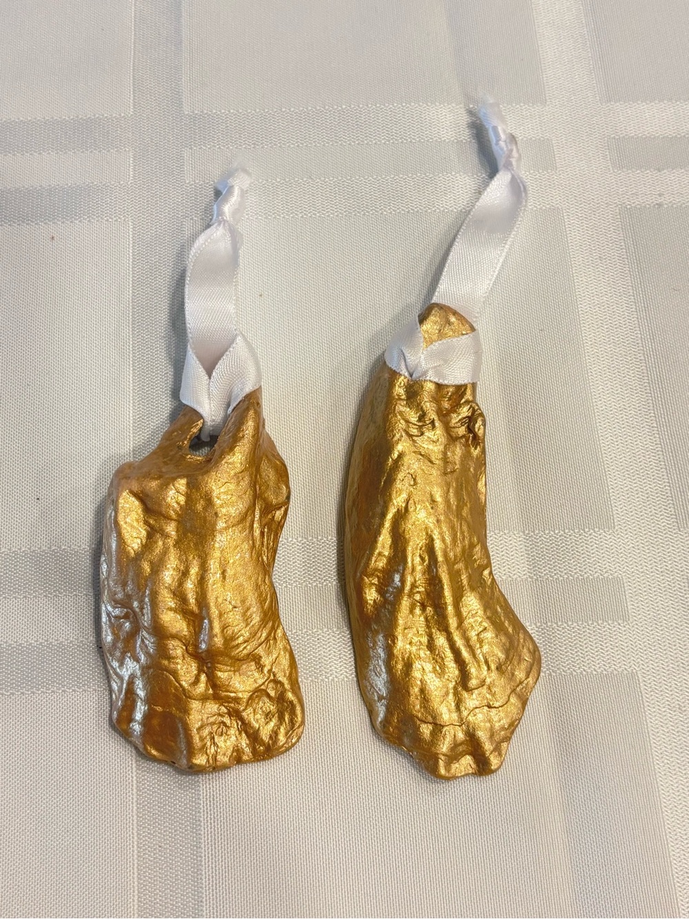 Blue & Gold Hand-Painted Striped & Chinoiserie Oyster Shell Ornaments - Picture 4 of 5